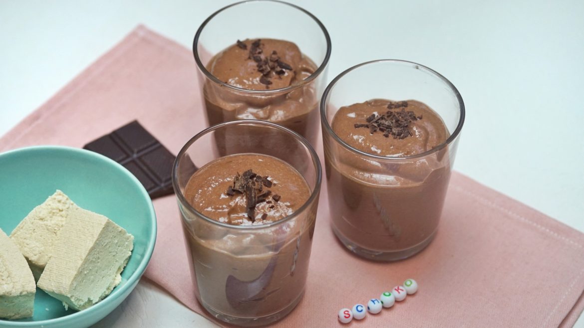 Mousse au Chocolat mit Seidentofu und Zartbitterschokolade